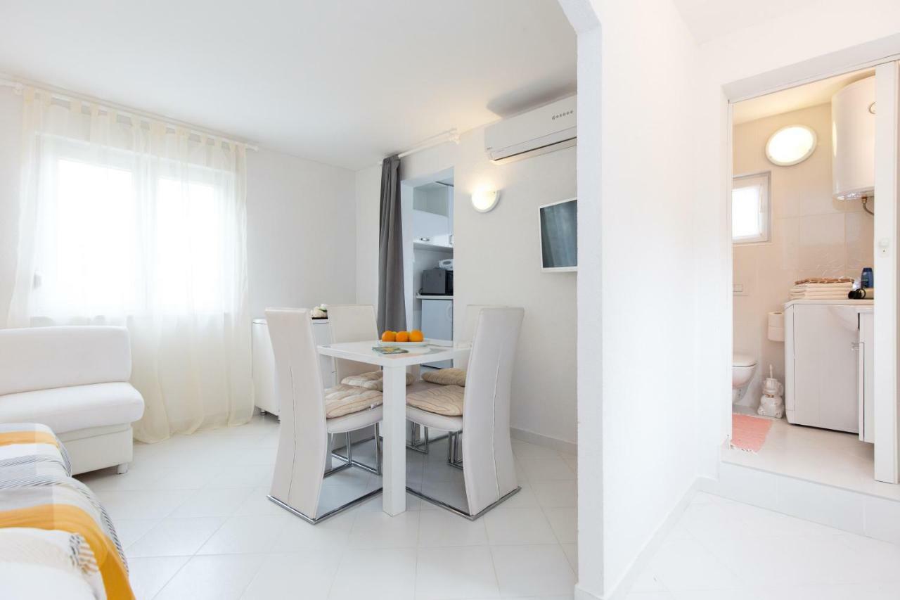 Apartments Bernarda Skrbčići Extérieur photo