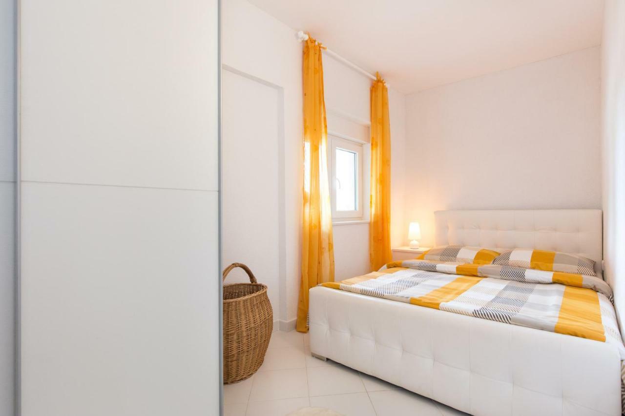 Apartments Bernarda Skrbčići Extérieur photo